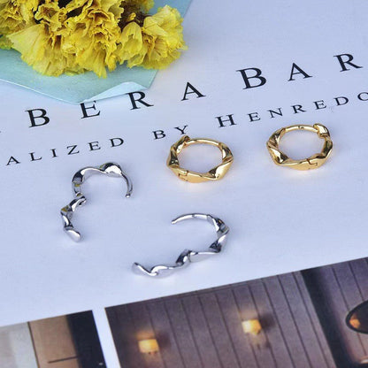 Classic Earring with Timeless Appeal