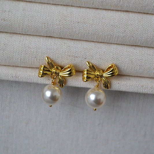 Vintage Handmade Gold Earring