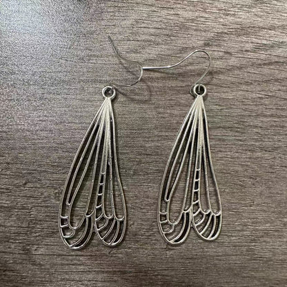 Romantic Silver Earring for Special Moments