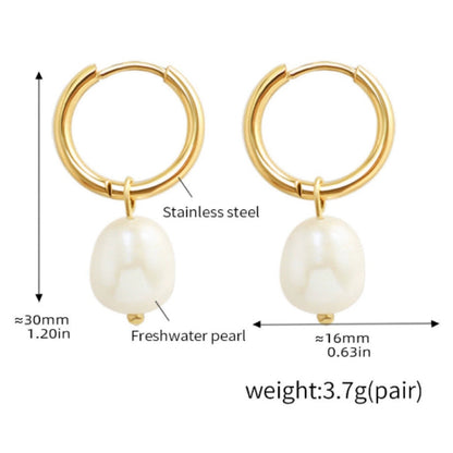 Beautiful Gold Earring with Unique Style