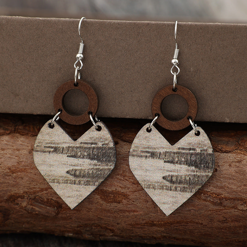 Charming Earring for Any Occasion