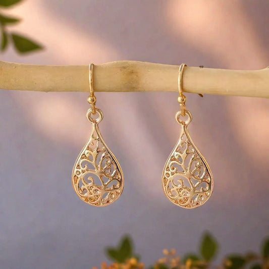 Charming Piece for Any Occasion