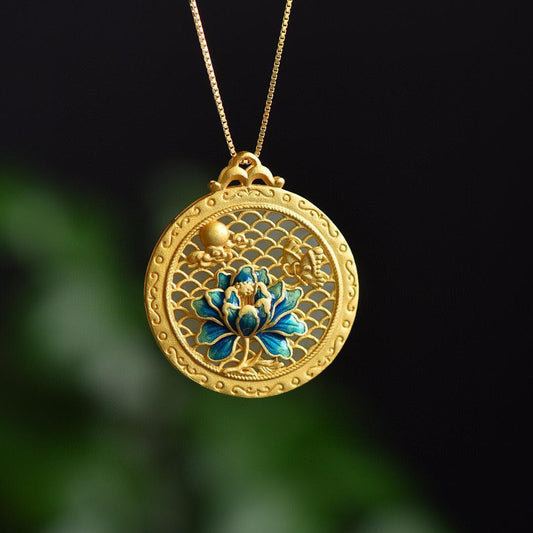 Charming Silver Necklace for Any Occasion
