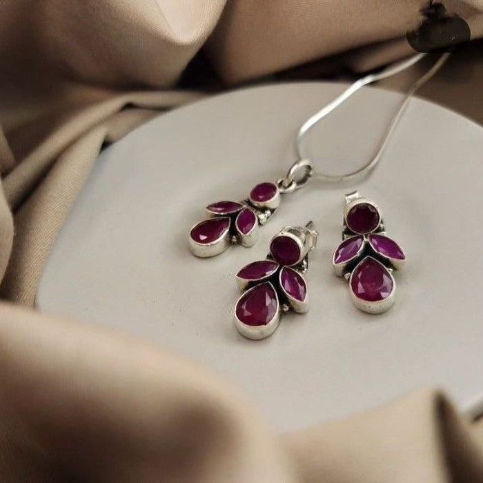 Romantic Earring for Special Moments