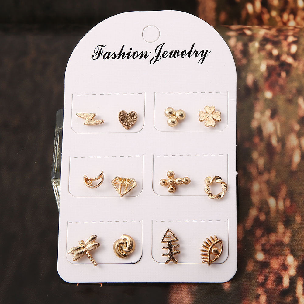 Beautiful Gold Earring with Unique Style