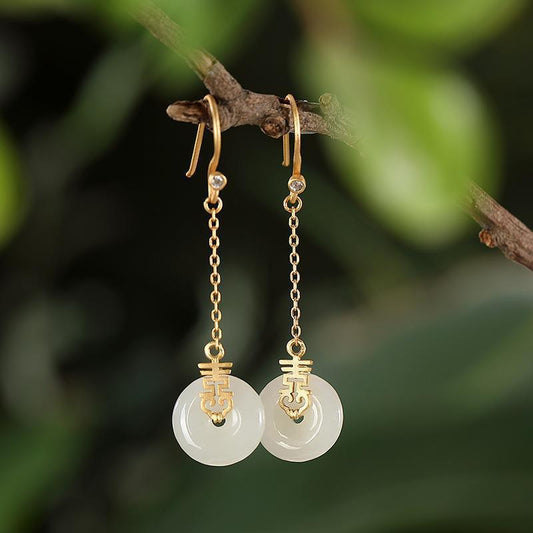 Romantic Gold Earring for Special Moments