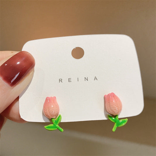 Charming Earring for Any Occasion