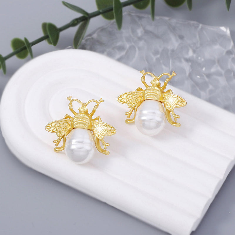 Stunning Pearl Earring for Daily Wear