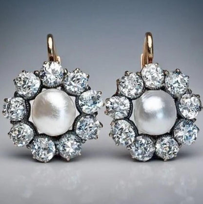 Romantic Pearl Earring for Special Moments