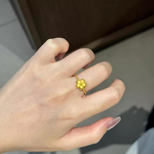 Charming Gold Ring for Any Occasion