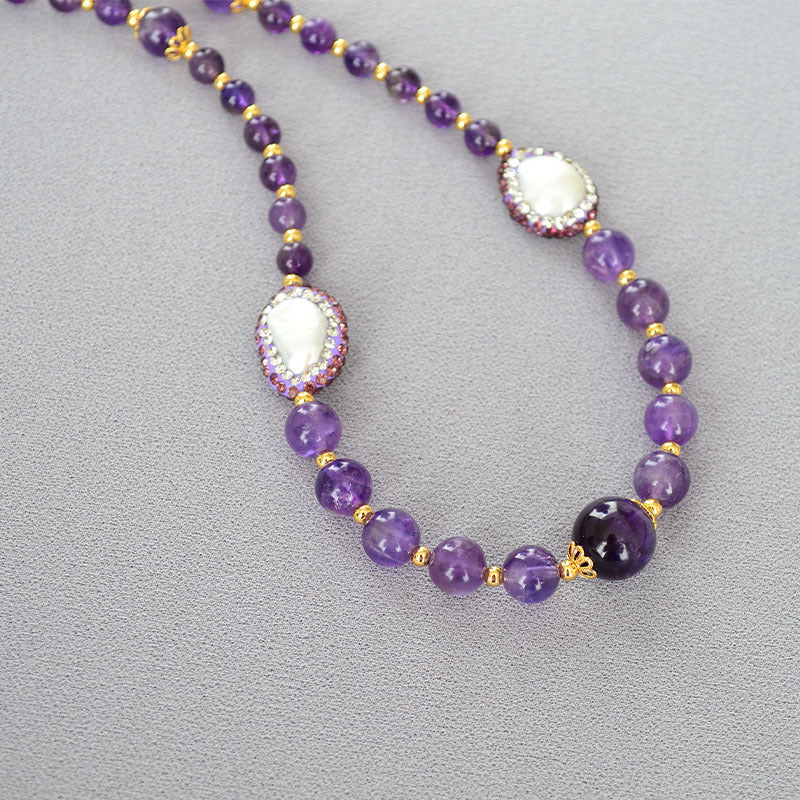 Classic Pearl Necklace with Timeless Appeal
