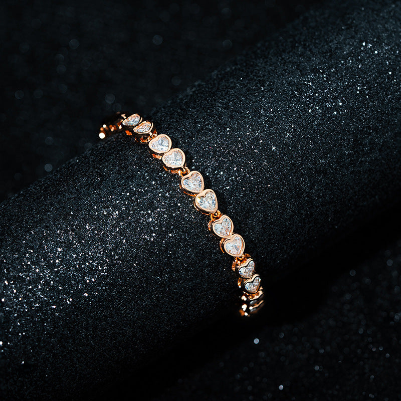 Romantic Gold Bracelet for Special Moments
