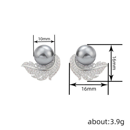 Classic Pearl Earring with Timeless Appeal