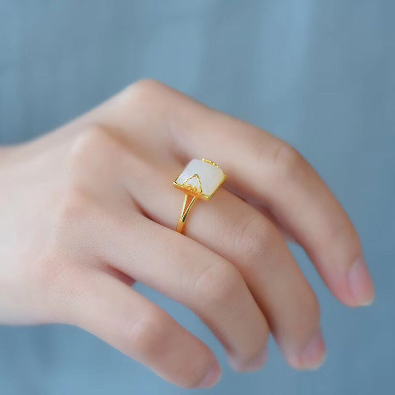 Elegant Silver Ring for Every Occasion