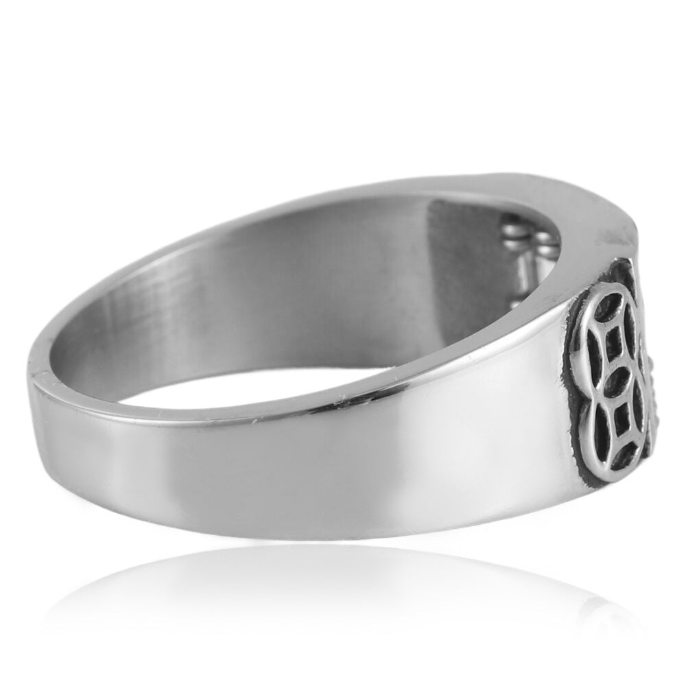 Classic Ring with Timeless Appeal
