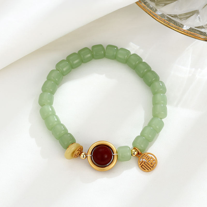 Romantic Gold Bracelet for Special Moments