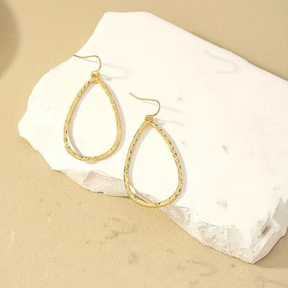 Charming Earring for Any Occasion