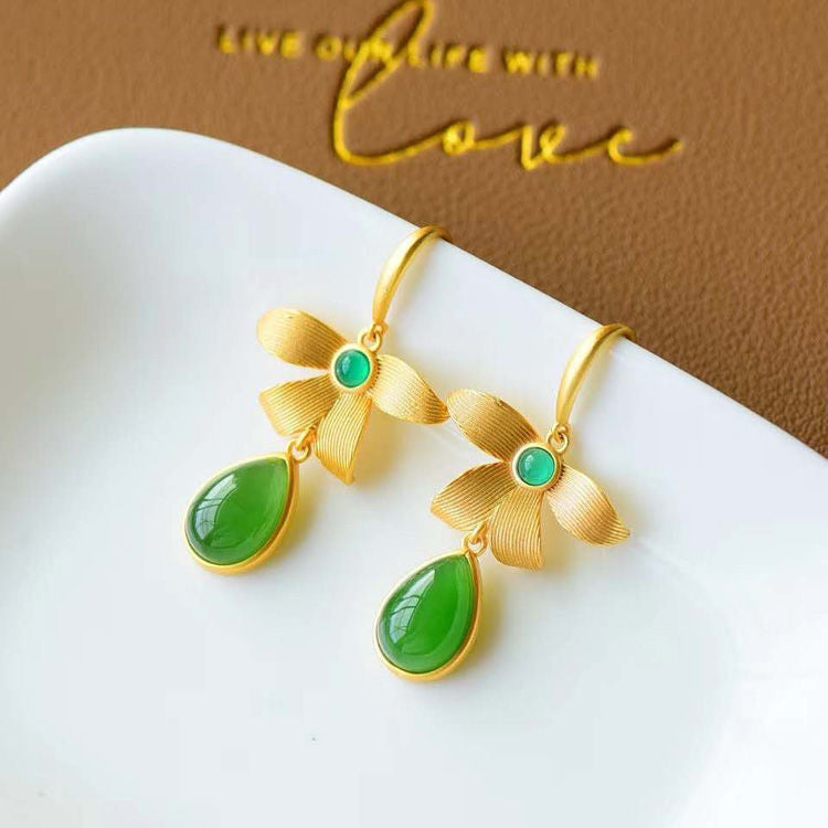 Beautiful Gold Earring with Unique Style