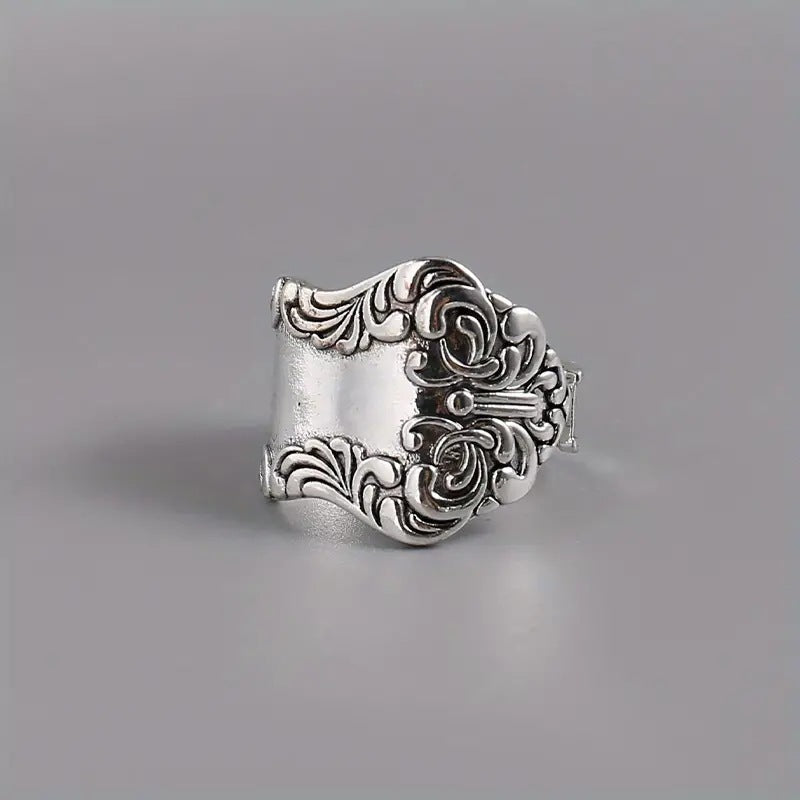 Classic Ring with Timeless Appeal