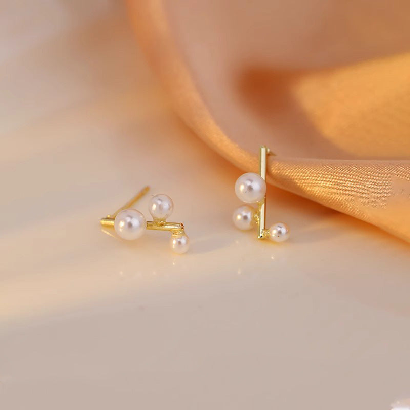 Charming Pearl Earring for Any Occasion