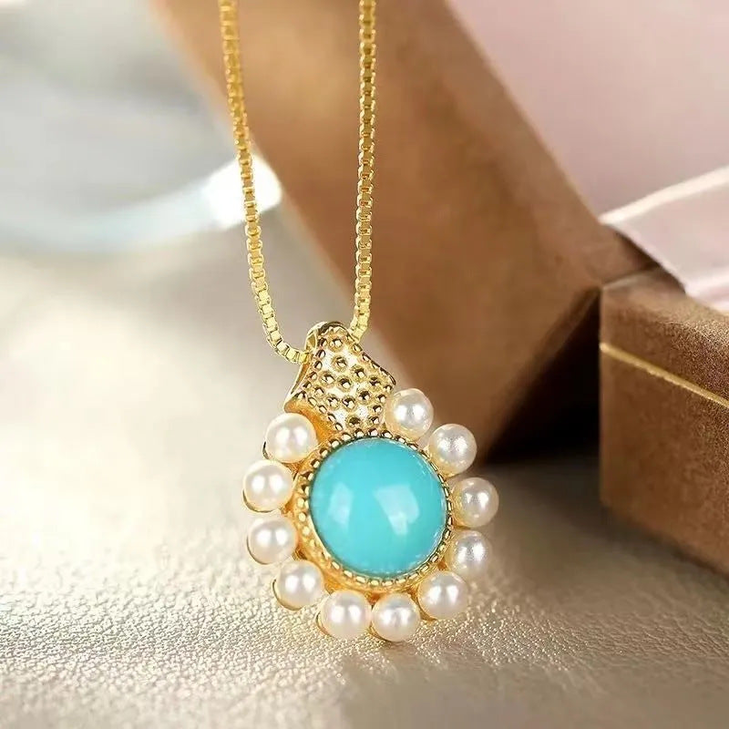 Romantic Silver Necklace for Special Moments
