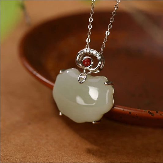 Beautiful Silver Set with Unique Style