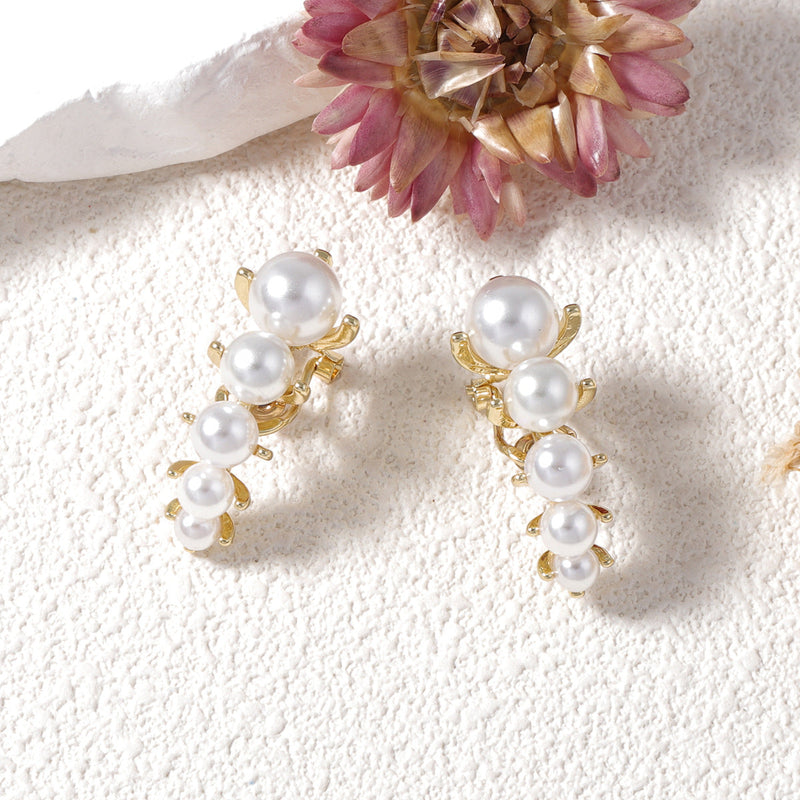 Charming Pearl Earring for Any Occasion