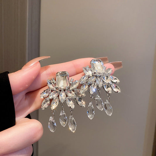 Charming Earring for Any Occasion