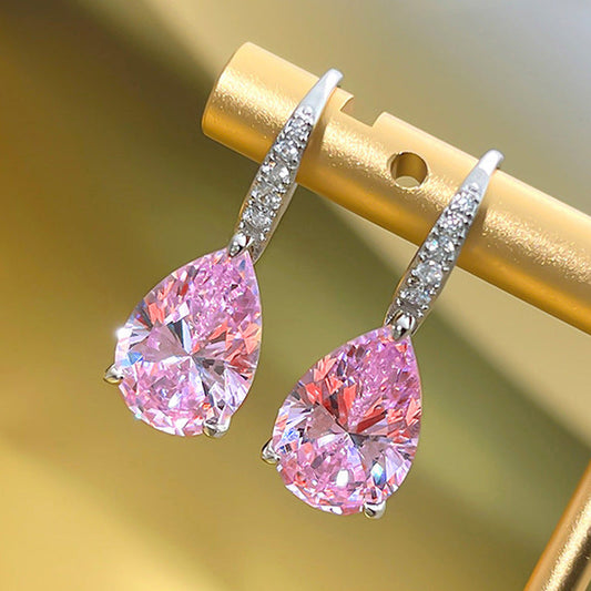 Charming Earring for Any Occasion