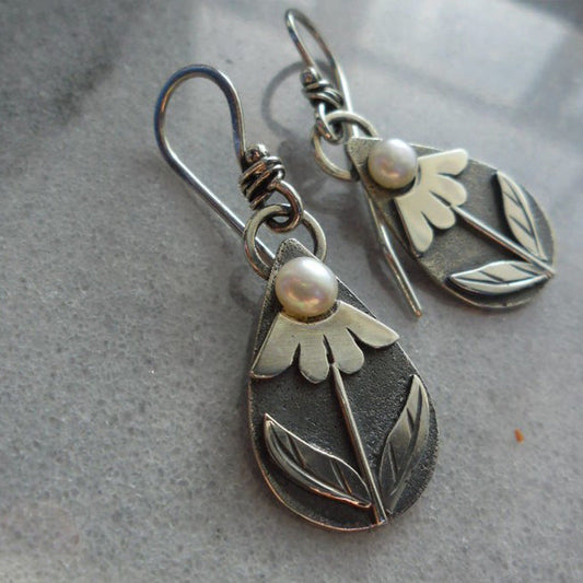 Romantic Pearl Earring for Special Moments