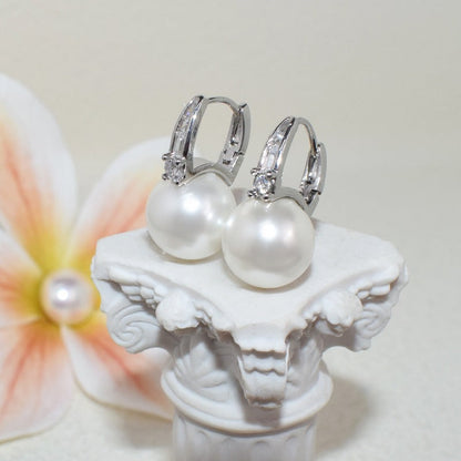 Stunning Gold Earring for Daily Wear