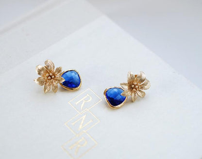 Charming Gold Earring for Any Occasion