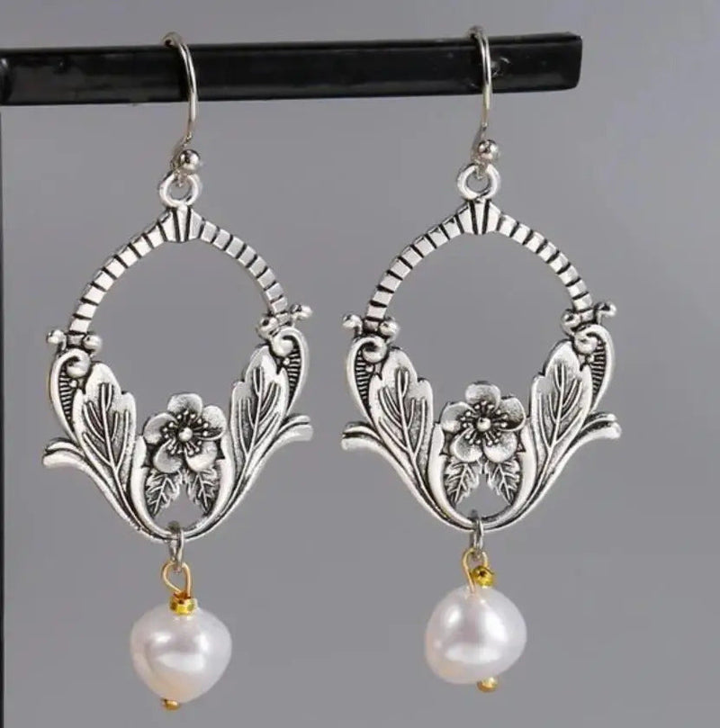 Elegant Pearl Earring for Every Occasion