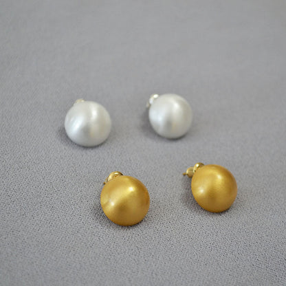Charming Silver Earring for Any Occasion