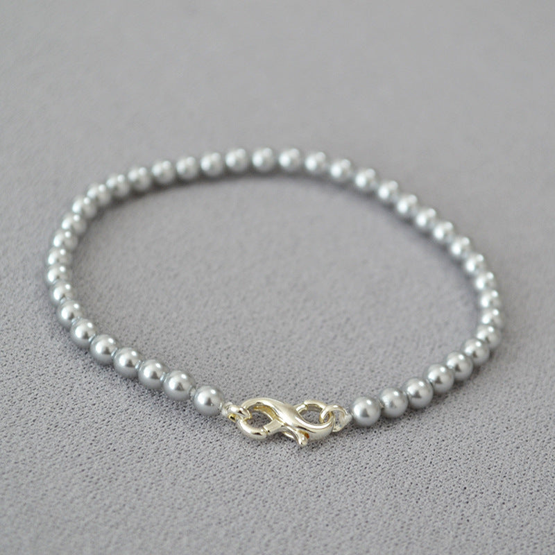 Classic Pearl Necklace with Timeless Appeal