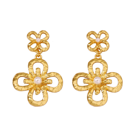 Classic Earring with Timeless Appeal