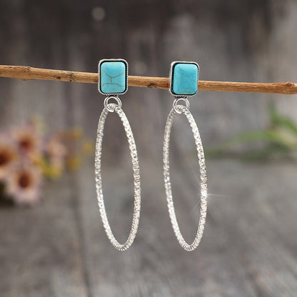Classic Earring with Timeless Appeal