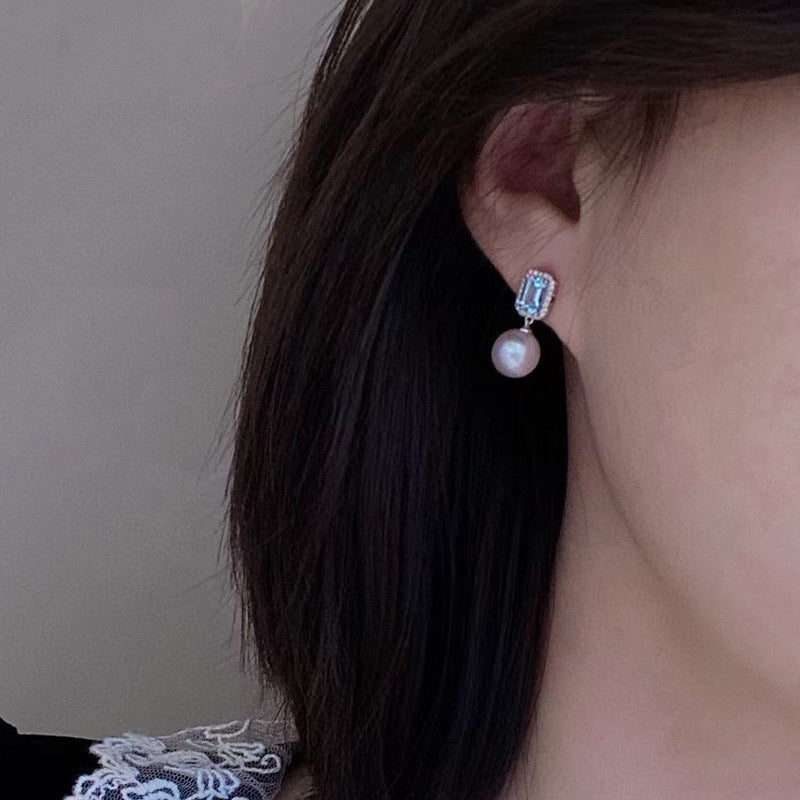 Stunning Pearl Earring for Daily Wear