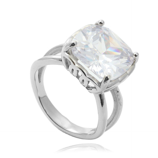Classic Ring with Timeless Appeal