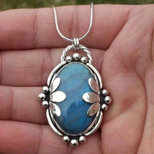 Charming Necklace for Any Occasion