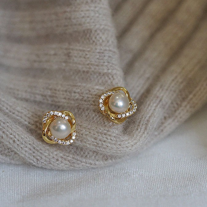 Elegant Pearl Earring for Every Occasion