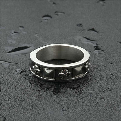 Charming Ring for Any Occasion