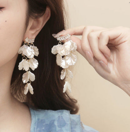 Beautiful Pearl Earring with Unique Style