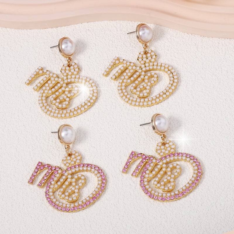 Beautiful Pearl Earring with Unique Style