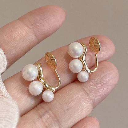 Stunning Pearl Earring for Daily Wear