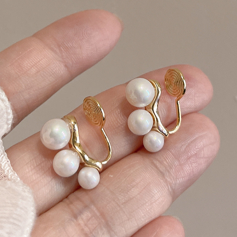 Stunning Pearl Earring for Daily Wear