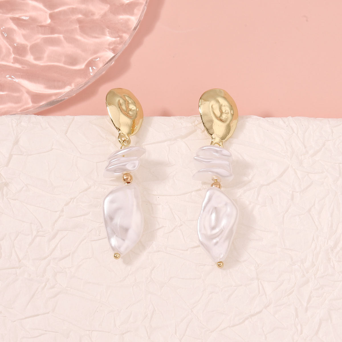 Charming Pearl Earring for Any Occasion