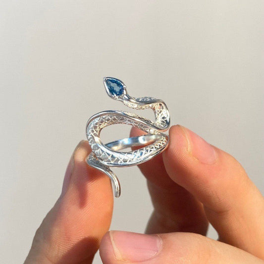 Elegant Silver Ring for Every Occasion