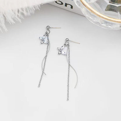 Charming Earring for Any Occasion