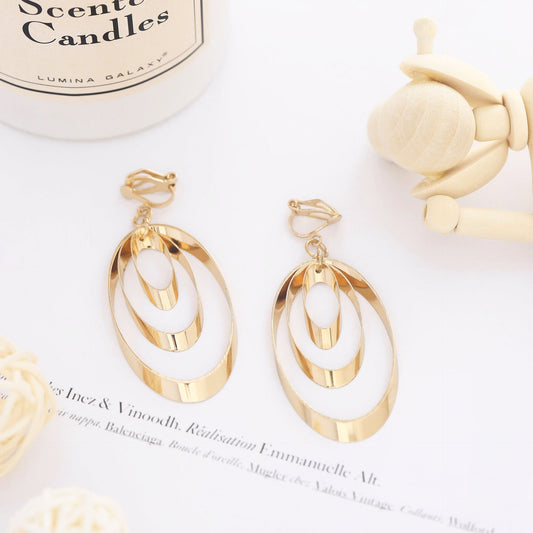 Charming Earring for Any Occasion